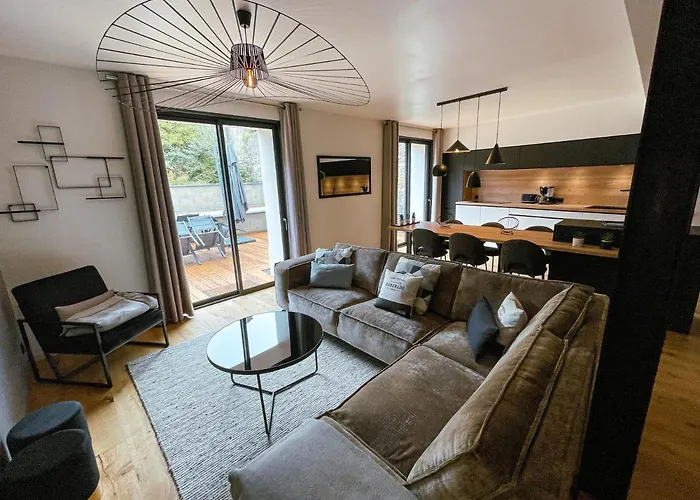 Appartement L'imprévue, Standing Et Jardin Au Pied De Notre-dame