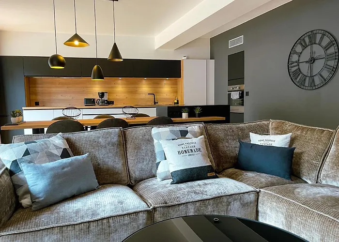 Appartement L'imprévue, Standing Et Jardin Au Pied De Notre-dame